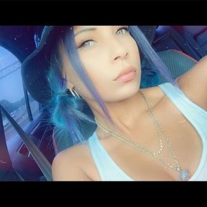 Meet your Posher, Sharee